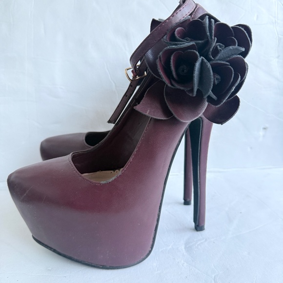Madison by ShoeDazzle | Magenta Purple Sky High Platform Heels | Size 7 - Picture 2 of 11